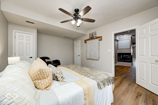 12214 Ridgeside Road, Indianapolis, IN 46256