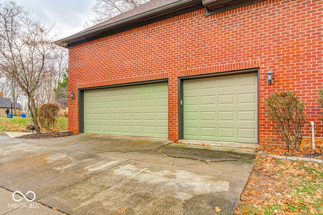 12214 Ridgeside Road, Indianapolis, IN 46256