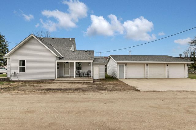 209 E James Street, Paynesville, MN 56362