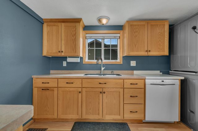 209 E James Street, Paynesville, MN 56362