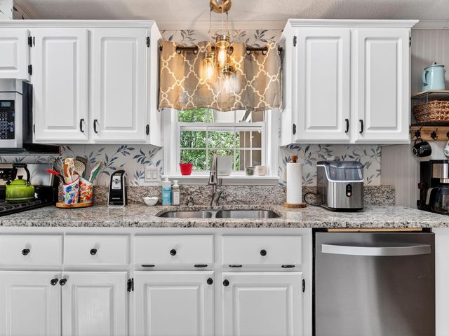 107 Lakeview Drive, Inman, SC 29349