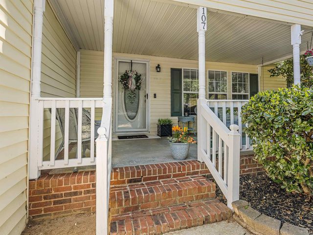 107 Lakeview Drive, Inman, SC 29349