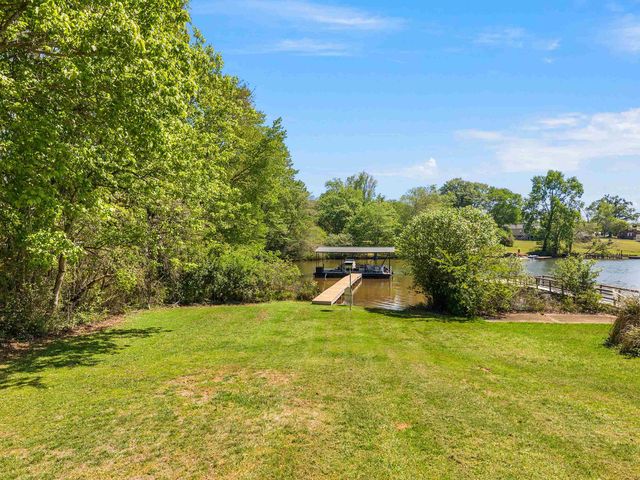 107 Lakeview Drive, Inman, SC 29349
