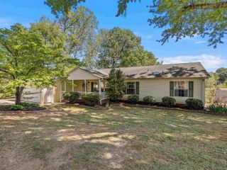 107 Lakeview Drive, Inman, SC 29349