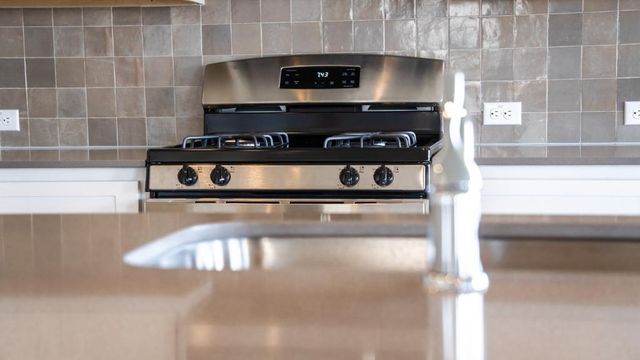 208 Stein RD, Georgetown, TX 78626