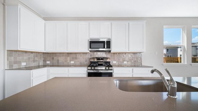 208 Stein RD, Georgetown, TX 78626