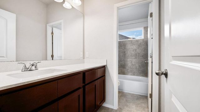 208 Stein RD, Georgetown, TX 78626