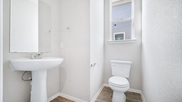208 Stein RD, Georgetown, TX 78626