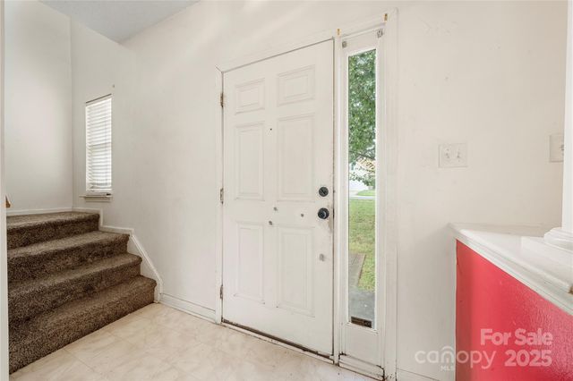4033 Lakota Court, Charlotte, NC 28269