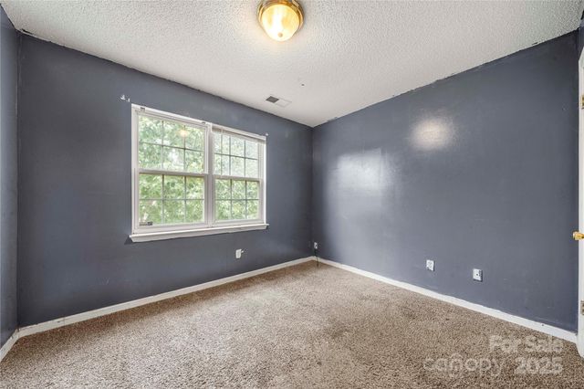 4033 Lakota Court, Charlotte, NC 28269