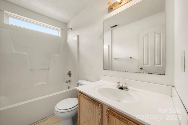 4033 Lakota Court, Charlotte, NC 28269