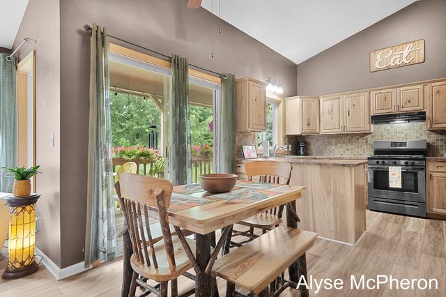 3240 Sunrise Street SE, Grand Rapids, MI 49508