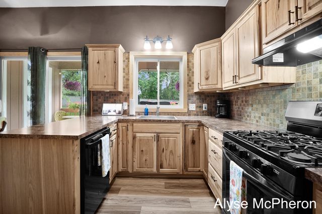 3240 Sunrise Street SE, Grand Rapids, MI 49508
