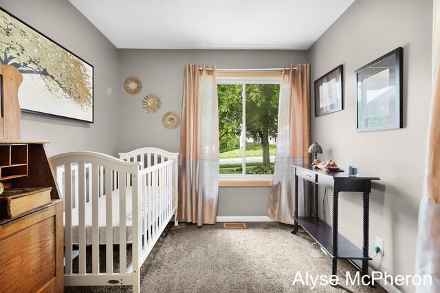 3240 Sunrise Street SE, Grand Rapids, MI 49508