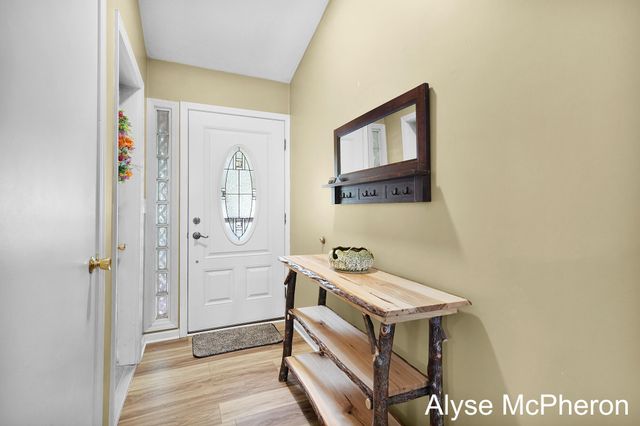 3240 Sunrise Street SE, Grand Rapids, MI 49508