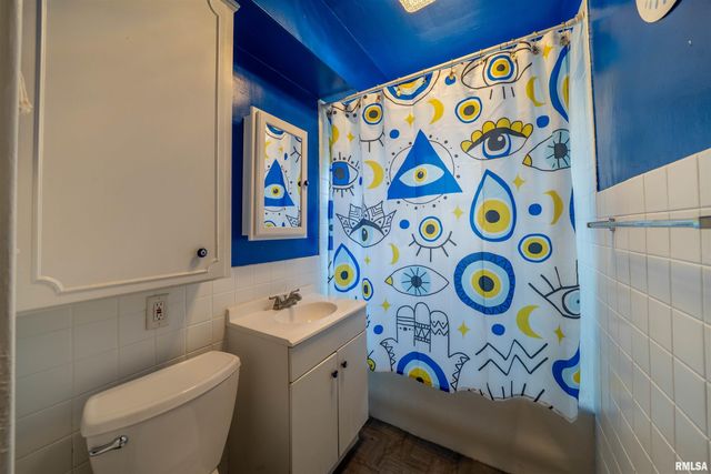 804 W MEADOWS Place, Peoria, IL 61604