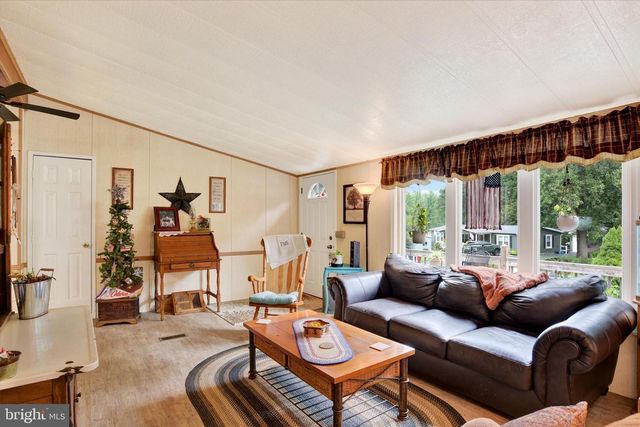 314 MAPLE AVE, Manheim, PA 17545