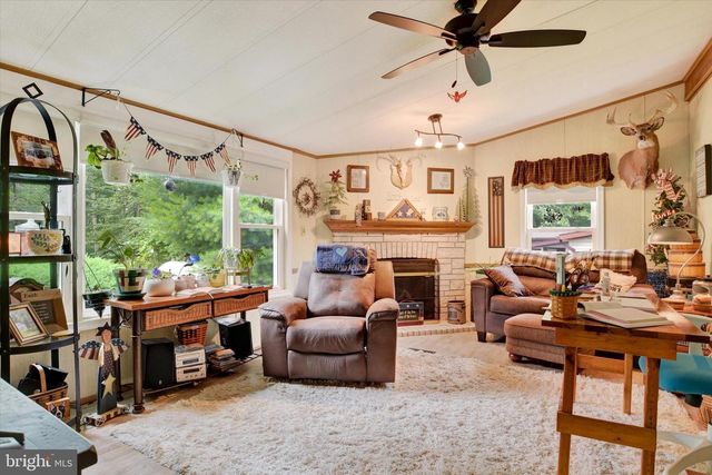 314 MAPLE AVE, Manheim, PA 17545