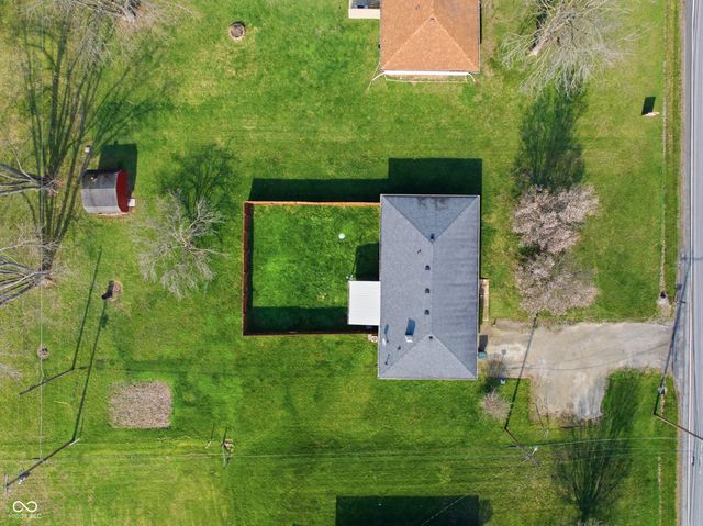 5539 W Us Highway 52, New Palestine, IN 46163