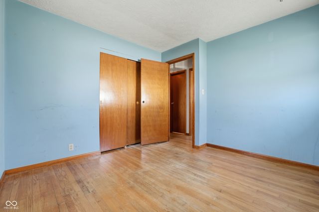 5539 W Us Highway 52, New Palestine, IN 46163