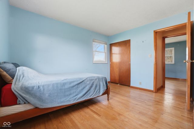 5539 W Us Highway 52, New Palestine, IN 46163