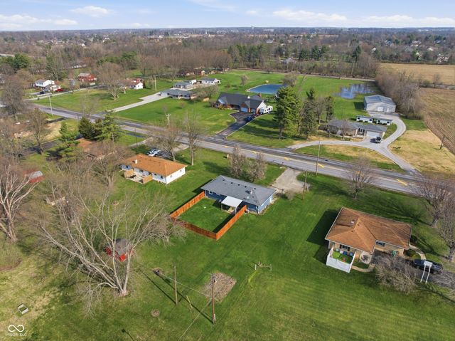 5539 W Us Highway 52, New Palestine, IN 46163