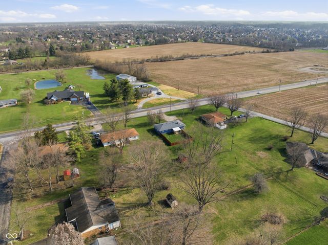 5539 W Us Highway 52, New Palestine, IN 46163