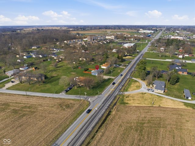 5539 W Us Highway 52, New Palestine, IN 46163