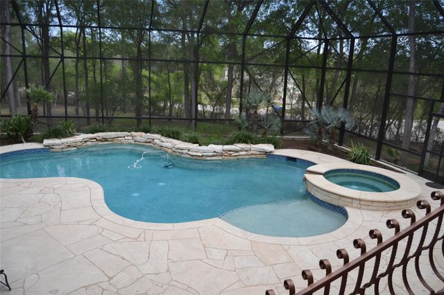 142 Llano CT, Cedar Creek, TX 78612