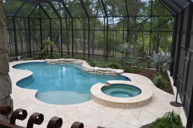 142 Llano CT, Cedar Creek, TX 78612