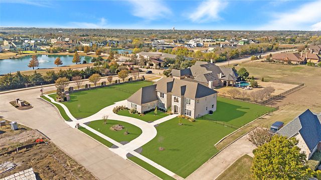 100 Old Vineyard Lane, Heath, TX 75032