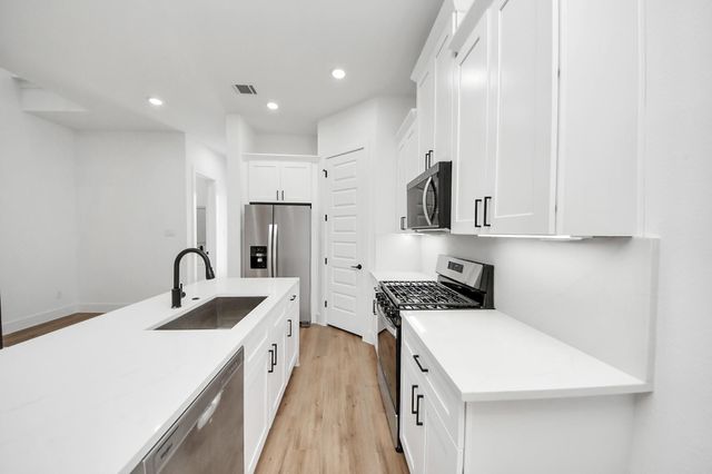 3310 Hardy Street, Houston, TX 77009