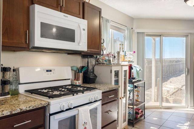 2185 High Desert Circle NE, Rio Rancho, NM 87144