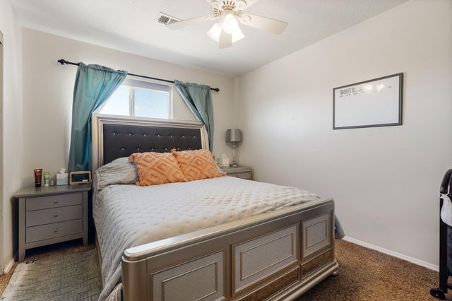 2185 High Desert Circle NE, Rio Rancho, NM 87144