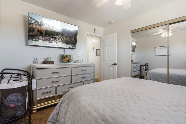 2185 High Desert Circle NE, Rio Rancho, NM 87144