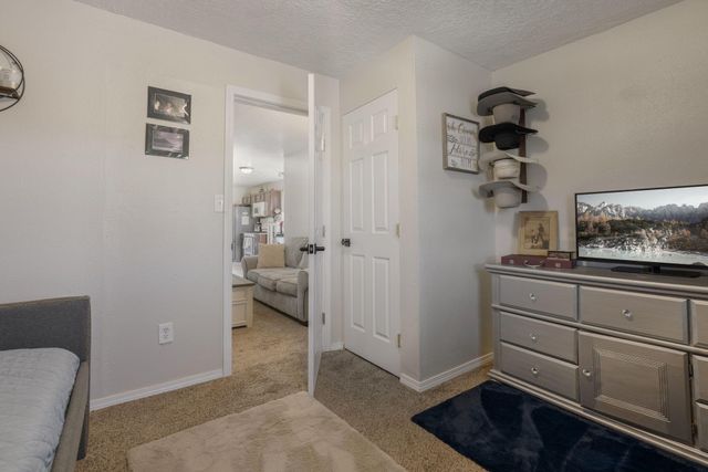 2185 High Desert Circle NE, Rio Rancho, NM 87144