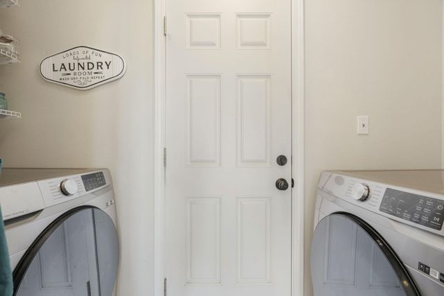 2185 High Desert Circle NE, Rio Rancho, NM 87144