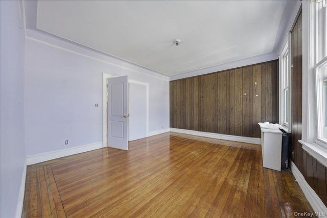 3076 Lasalle Avenue, Bronx, NY 10461