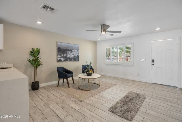 5046 N 41st Drive, Phoenix, AZ 85019