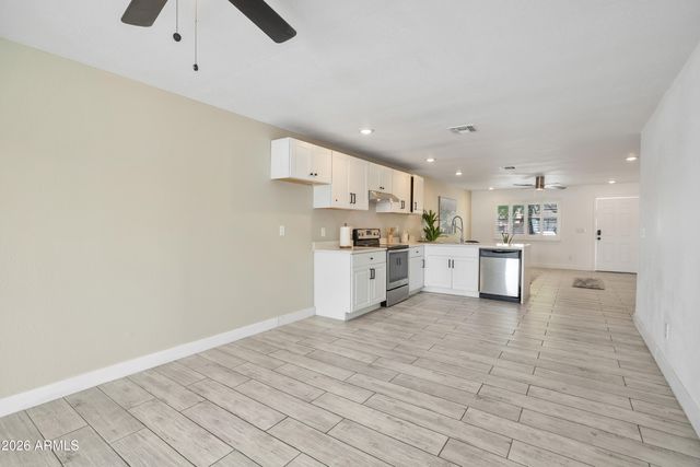 5046 N 41st Drive, Phoenix, AZ 85019