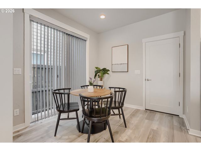 4196 Se CENTURY Blvd, Hillsboro, OR 97123