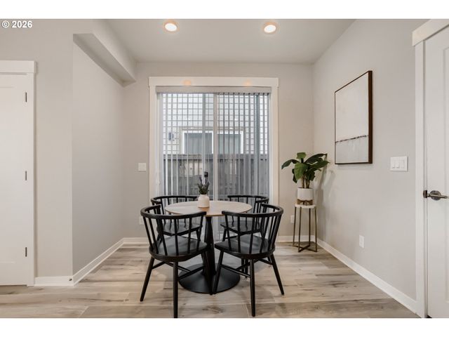 4196 Se CENTURY Blvd, Hillsboro, OR 97123