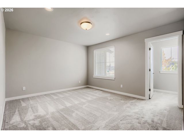 4196 Se CENTURY Blvd, Hillsboro, OR 97123