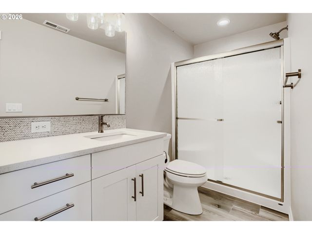4196 Se CENTURY Blvd, Hillsboro, OR 97123