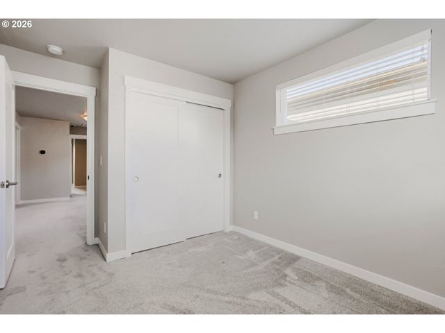 4196 Se CENTURY Blvd, Hillsboro, OR 97123