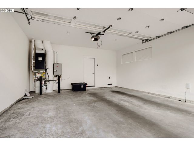 4196 Se CENTURY Blvd, Hillsboro, OR 97123