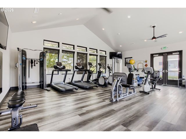 4196 Se CENTURY Blvd, Hillsboro, OR 97123