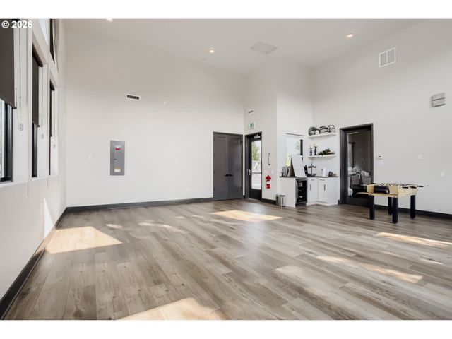 4196 Se CENTURY Blvd, Hillsboro, OR 97123