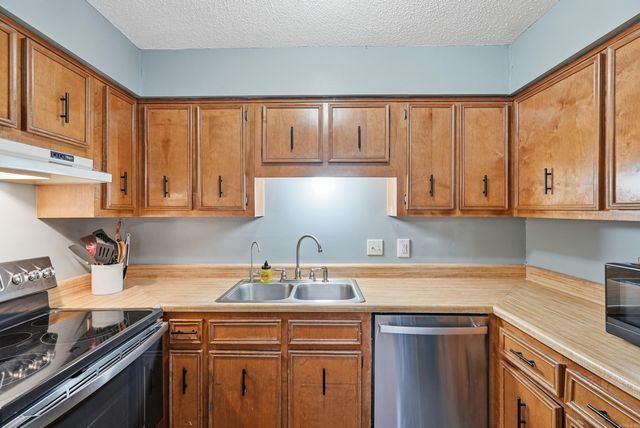 8 Oak Forest Drive, Maumelle, AR 72113