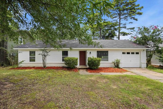 8 Oak Forest Drive, Maumelle, AR 72113